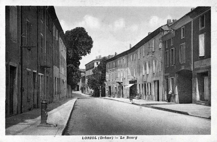 Loriol-sur-Drôme.- L'actuelle avenue de la République.