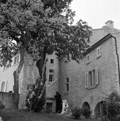 Étoile-sur-Rhône.- Le château Saint-Ange.