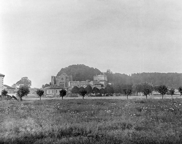 Chabeuil.- Vue générale du village.
