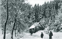 Refuge du col de la Croix-Haute sous la neige.