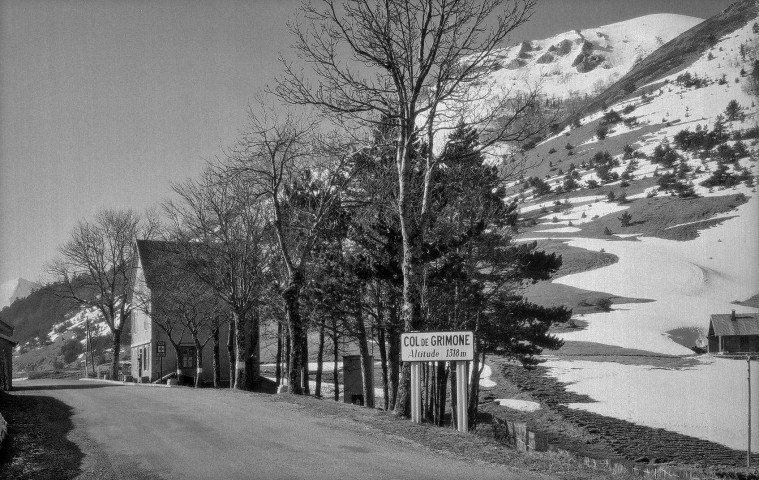 Glandage. - Le col de Grimone.