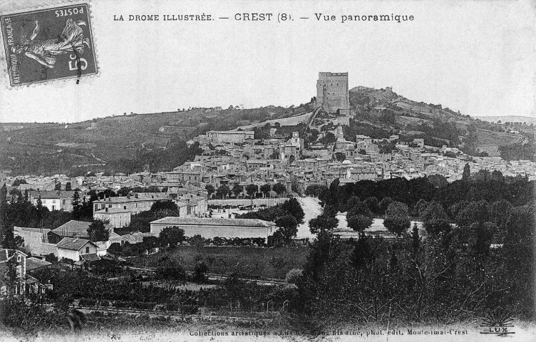 Crest.- Vue générale de la ville.