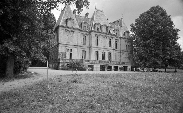 Allex.- Le château des Ramières (XIXe siècle).