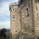 Suze-la-Rousse.- Le château.