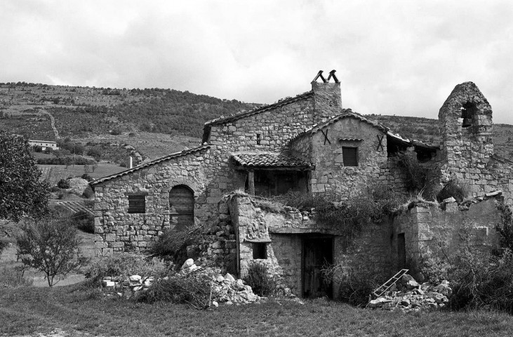 Saint-May. - Vue du prieuré de Bodon.