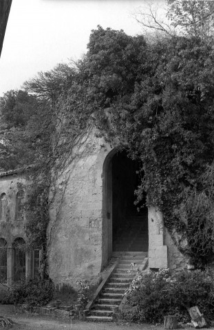 Étoile-sur-Rhône. - Terrasse du château Saint-Ange.