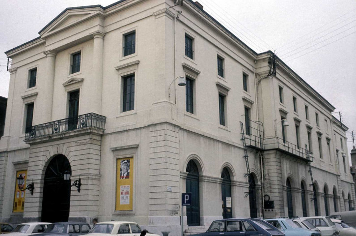 Valence.- Le théâtre de la ville.