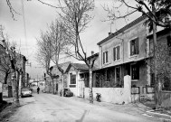 Aouste-sur-Sye.- L'ancien hôtel de la Gare.