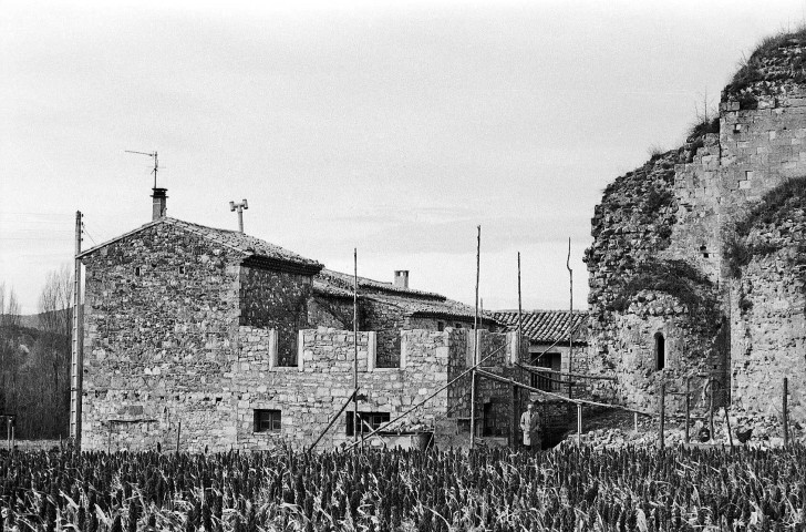 Allan. - La chapelle Barbara et les abords, avant la restauration de 1976.