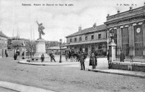 La gare et le monument de Désiré Bancel.