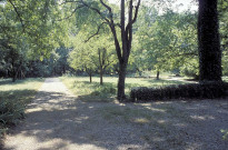 Die.- Jardin du château Saint-Laurent.