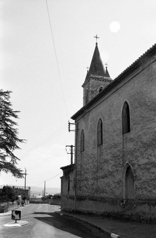 Marsanne. - Façade sud de l'église.