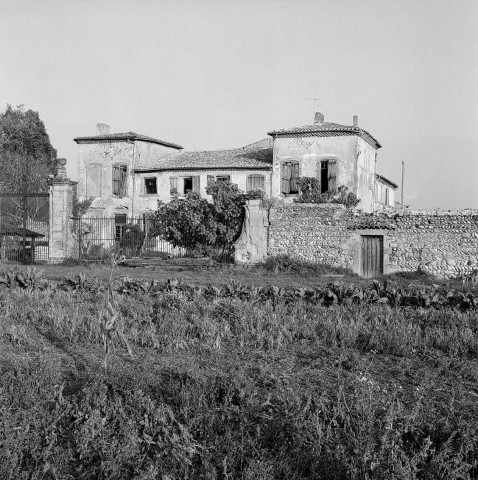 Étoile-sur-Rhône.- Maison Laurencin quartier Champfort.