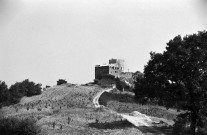 Piégros-la-Clastre. - Le château Saint-Médard.