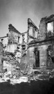 Valence.- La Préfecture après le bombardement américain du 15 août 1944.
