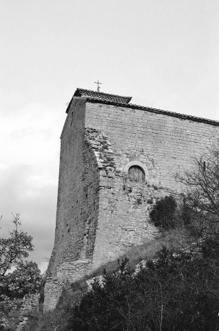 Soyans.- L'angle sud-ouest de la chapelle du château.