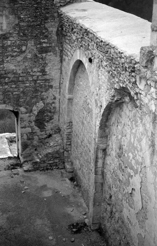 Marsanne. - Le mur nord de la nef de l'ancienne église Saint-Félix.