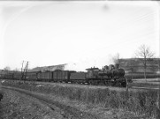 Fain-lès-Montbard (Côte-d'Or). - Passage d'une locomotive.