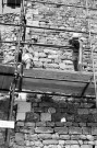 Rochefort-en-Valdaine. - L'angle sud-est du château pendant les travaux de restauration.