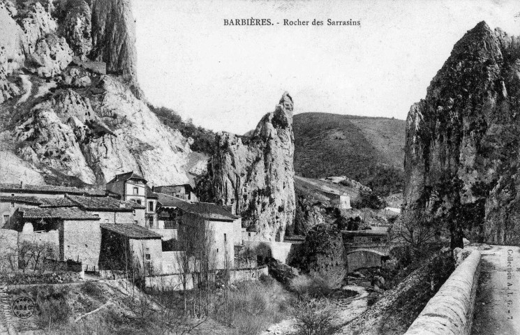 Les gorges de la Barberolle et le Rocher des Sarrasins.