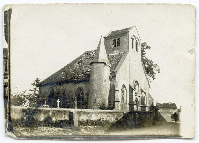 Eglise bombardée.