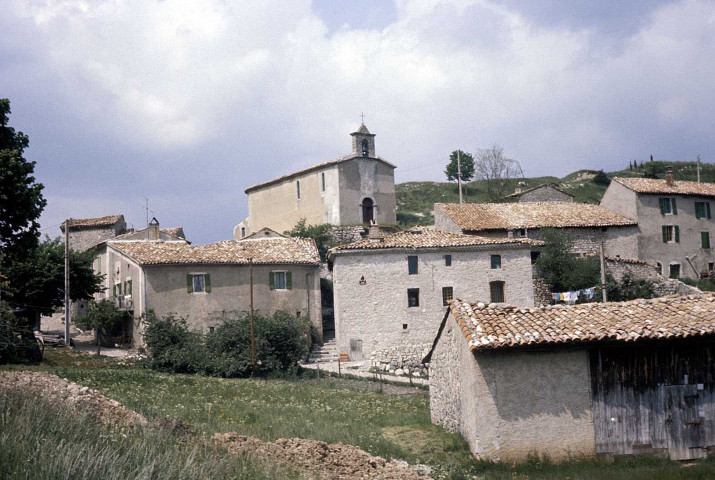 Jonchères.- Vue du village.