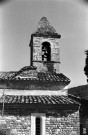 Rochebaudin. - La façade sud de la sacristie et du clocher de la chapelle du cimetière.