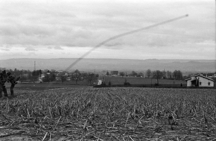 Jaillans.- Vue générale des abords du village.