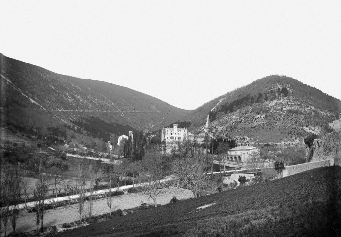 Marsanne.- Le vallon de Fresneau.