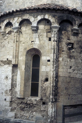 Donzère.- L'abside de l'église.