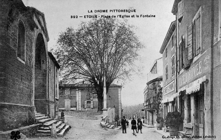 Étoile-sur-Rhône.- Place de l'église sainte-Vierge.
