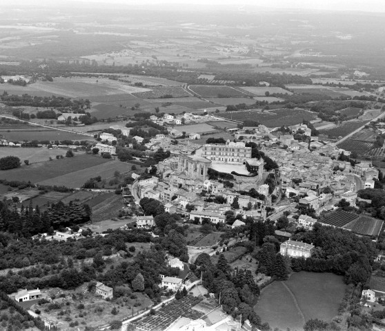 Vue aérienne du village.