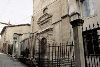 Romans-sur-Isère.- Entrée du musée, l'ancienne école supérieure.