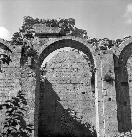 Aleyrac. - L'église Notre-Dame de l'ancien prieuré bénédictin.