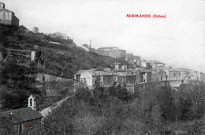 Vue du village et de la chapelle Sainte-Lucie.