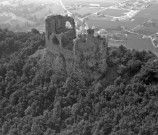Vue aérienne des ruines du château féodal Pellafol.