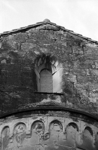 Saint-Donat-sur-l'Herbasse. - Le chevet de la chapelle des Évêques.