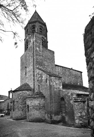 La Garde-Adhémar. - L'église Saint Michel (XIe siècle)