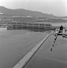 Vue aérienne du Rhône et le barrage de Baix Logis-Neuf.