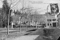 Étoile-sur-Rhône. - Place de la République.