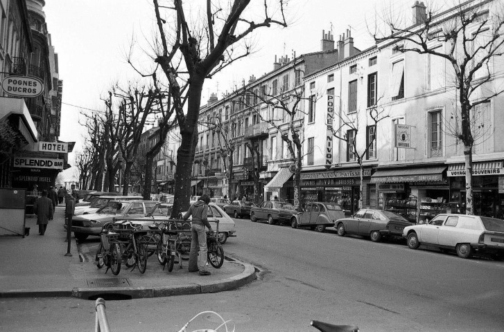 Valence. - L'avenue Pierre Sémard.