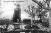 Le parc du domaine Menuret.