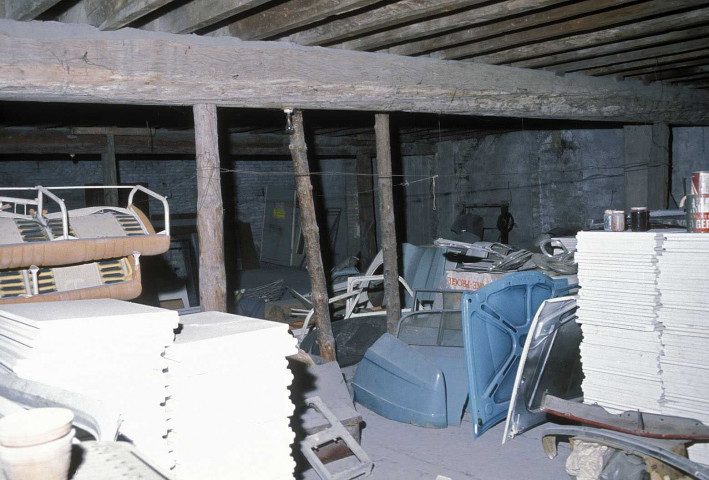 Bourg-lès-Valence.- Le garage Perdeau.