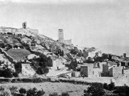 Marsanne.- Vue du vieux village, au centre le prieuré Saint-Félix.