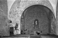 La Motte-de-Galaure.- La nef et le chœur de l'église Sainte-Agnès.
