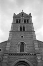 Anneyron. - La façade ouest du clocher de l'église Notre-Dame.