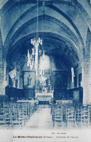 L'intérieur de l'église Notre-Dame.