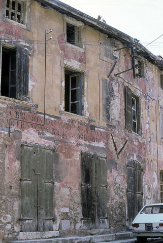 Saint-Nazaire-en-Royans.- Maison peinte.