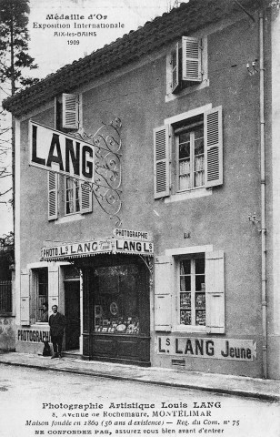 Montélimar.- Le magasin du photographe Louis Lang, 8 avenue de Rochemaure.