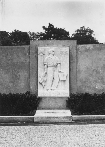 19. Brigade de Bourg-de-Péage. Nature de la commémoration : monument. Lieu : Bourg-de-Péage, 1 place Saint-Martin. Circonstances : monument commémoratif du départ des maquisards pour le Vercors le 9 juin 1944.